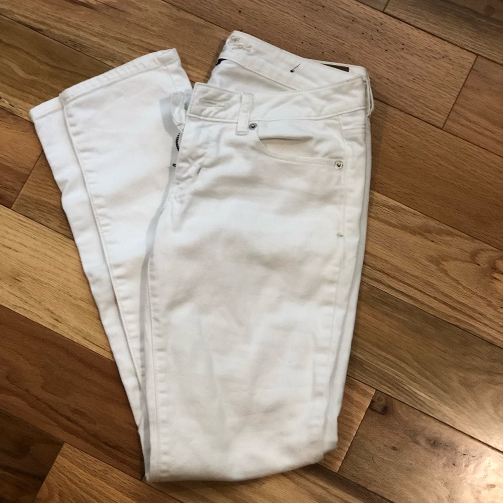 American Eagle white skinny jeans